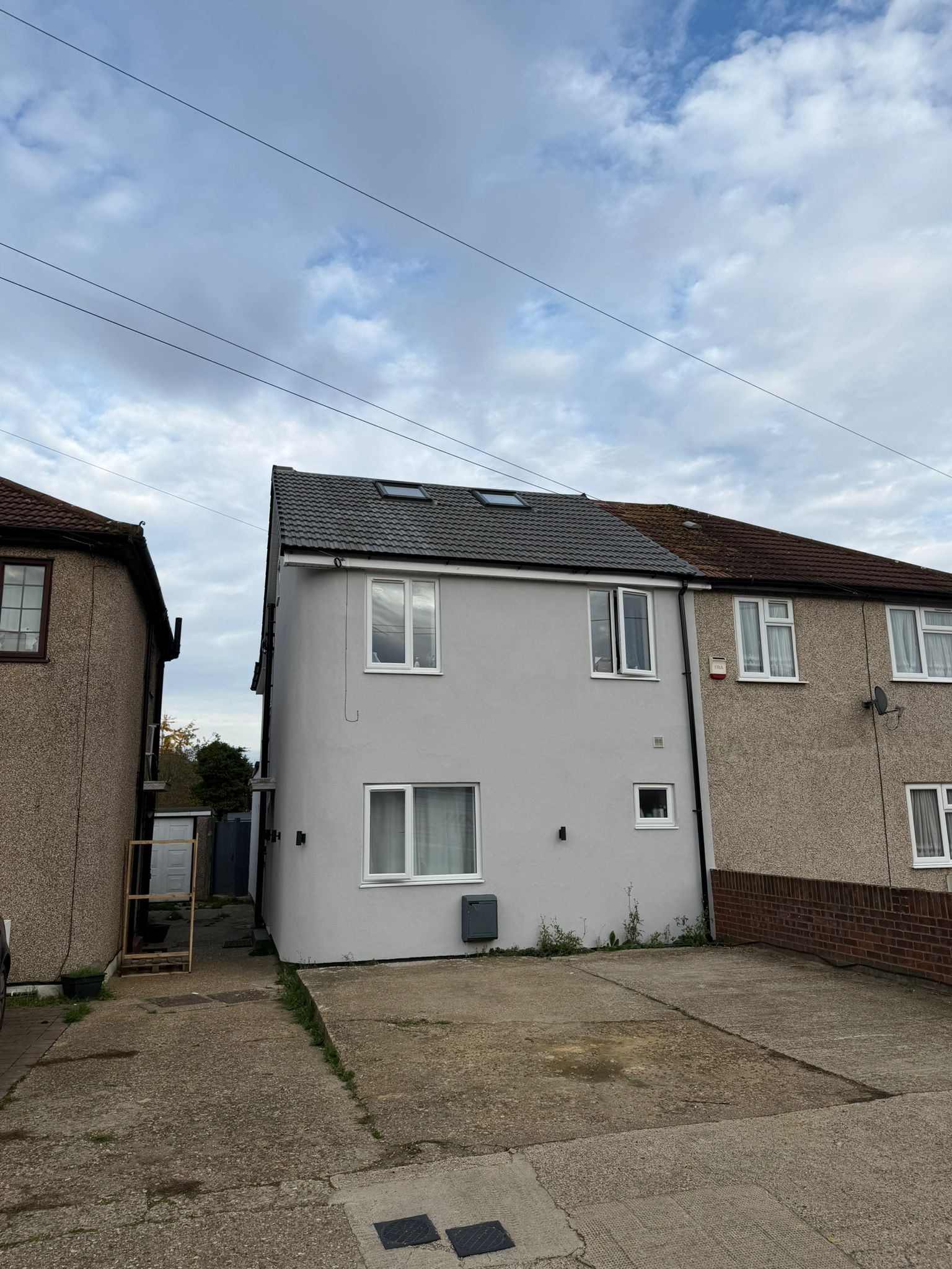 WhatsApp Image 2025-11-07 at 11.09.57 PM (1)