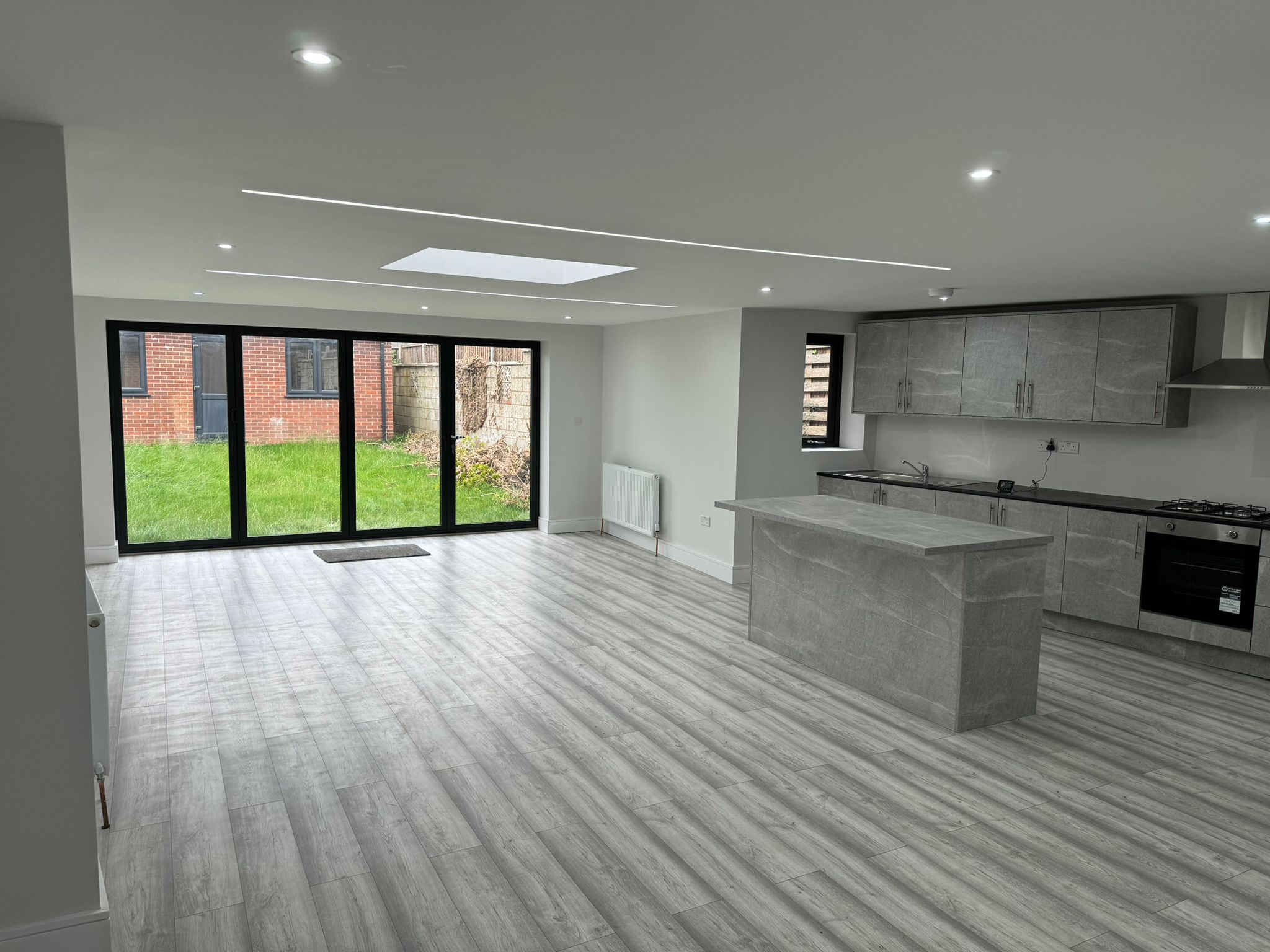 WhatsApp Image 2025-11-07 at 11.10.04 PM (1)