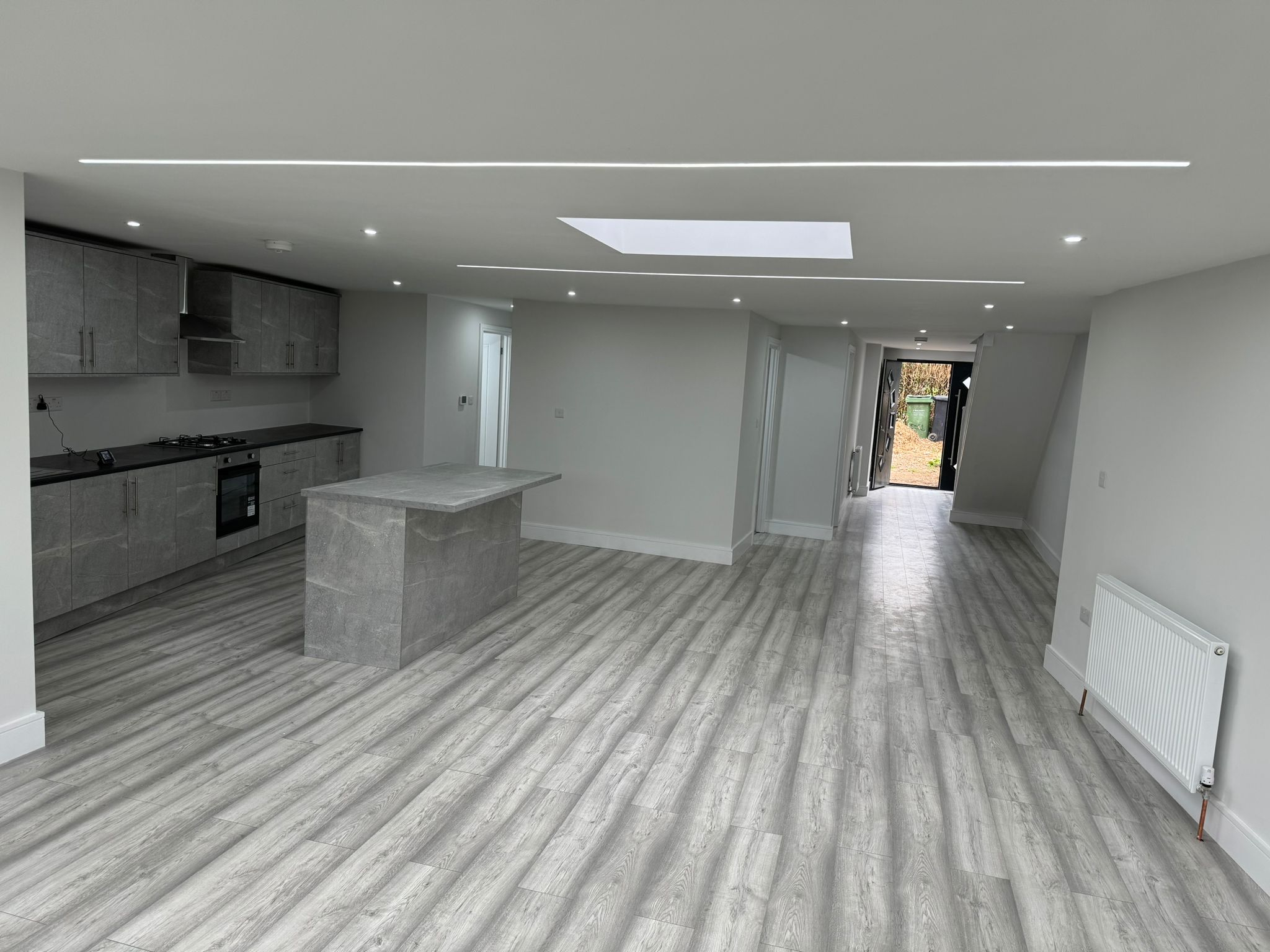 WhatsApp Image 2025-11-07 at 11.10.12 PM (1)